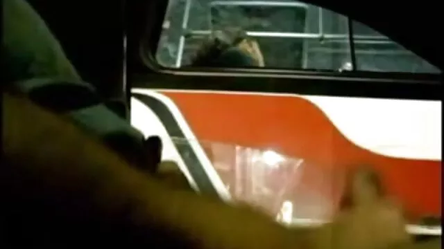 ADOLESCENTE follando en fakings CON CULO GRANDE CHUPA LA POLLA DE SU NOVIO