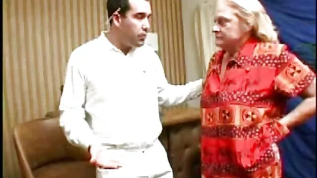 Madre madura hambrienta fake hospital xxx lame todos los agujeros de su hija