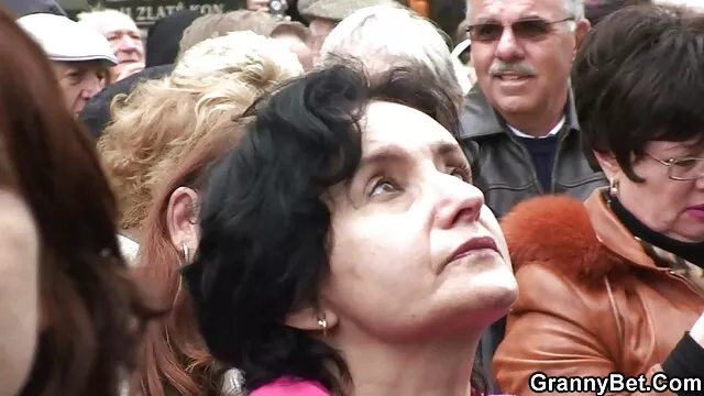 Abuela camaras fakings caliente quiere una gran polla