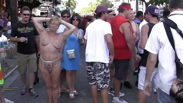 MOM mujeres lesbianas fakings tv gratis maduras cachondas hacen el amor sentado en la cara