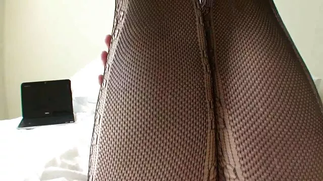 Niñas follando en fakings sexy en webcam-Saralux