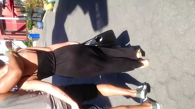 Femdom queen-samas laura bb fakings pone a prueba el poder de la polla del estudiante