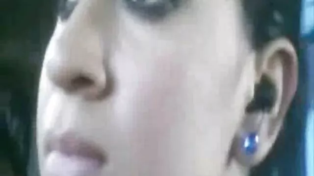 Chica cachonda montando la españolas faking secadora