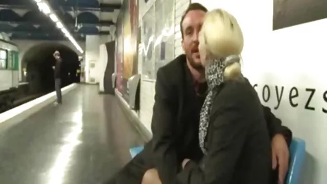 Mega xxx taxi fake boobs camarera olas polla
