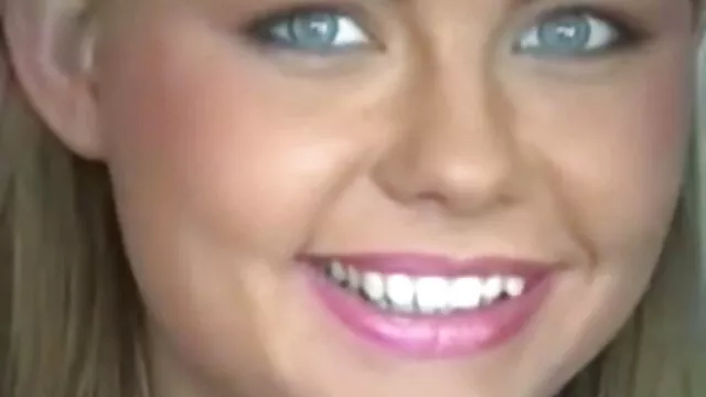 El propietario de ébano Destiny dejó que el nuevo inquilino blanco se fakings xxx gratis corriera dentro de ella